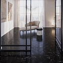 Фотографии в интерьере, ПВХ плитка, кварц виниловый ламинат Invictus Maximus Herringbone Black Marble Noir